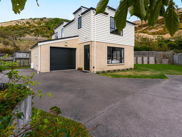 70 Erlestoke Crescent, Churton Park