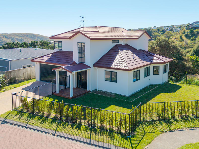2 Cromarty Place, Papakowhai