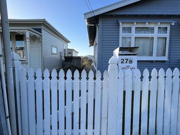 27B Helston Road, Johnsonville