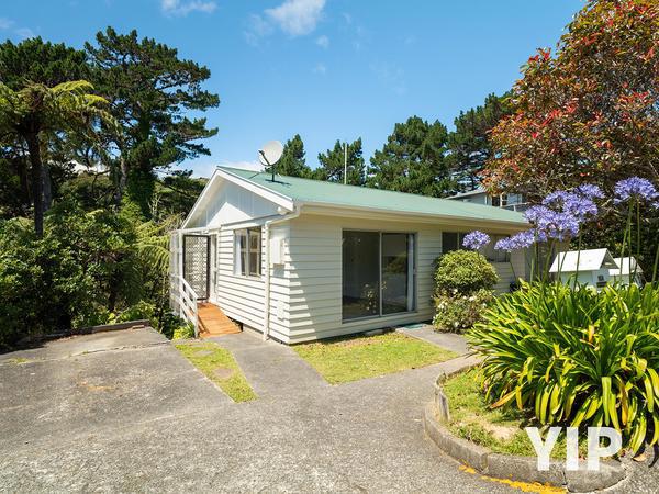 16A Glen Alton Avenue, Paparangi
