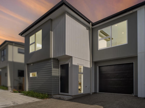 20C Korau Grove, Stokes Valley