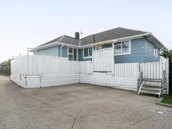 12 Whenua View, Titahi Bay