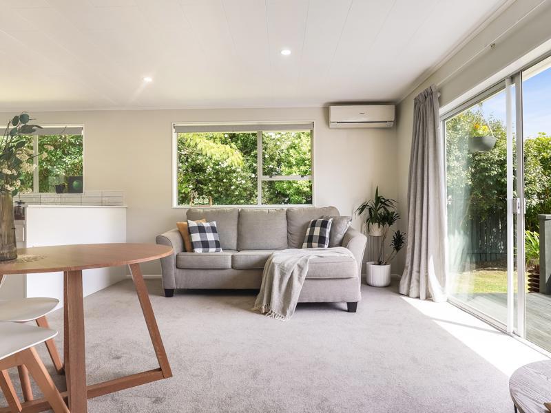 1/10 Denver Grove, Totara Park