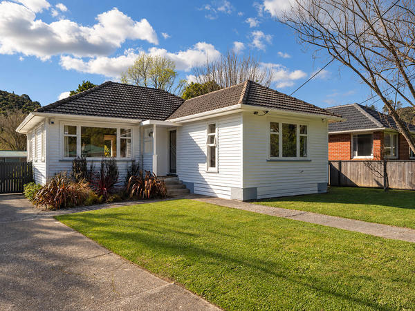 89 Hine Road, Wainuiomata