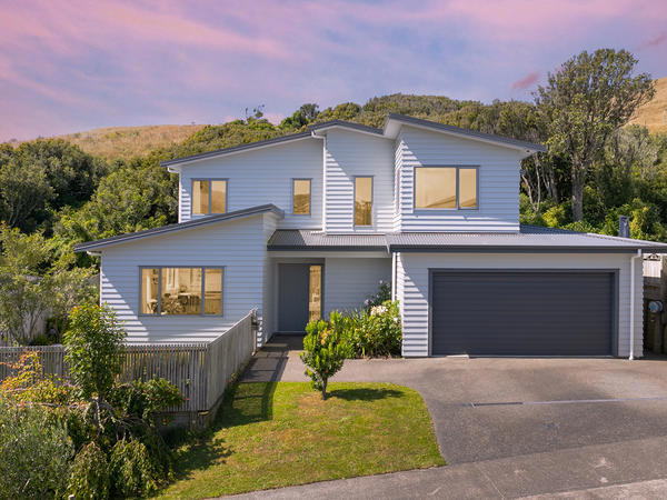 5 Crompton Avenue, Churton Park