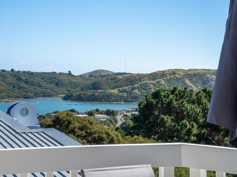 2 Cromarty Place, Papakowhai