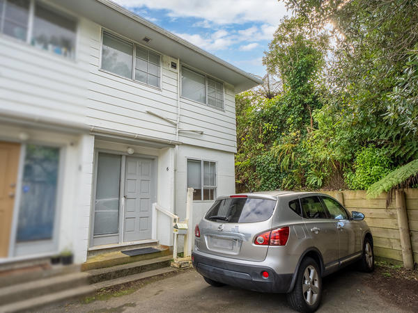 6 Cyril Way, Paparangi