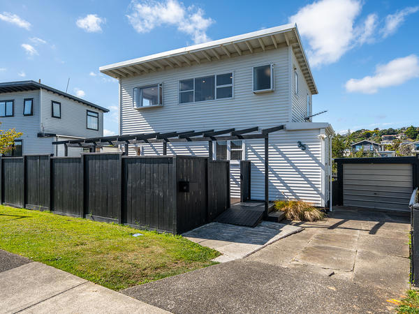 35 Kapiti Crescent, Titahi Bay