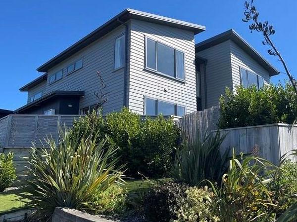 84B Endeavour Drive, Whitby