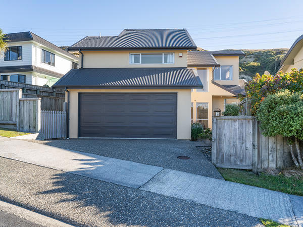 2 Sandybrow, Churton Park