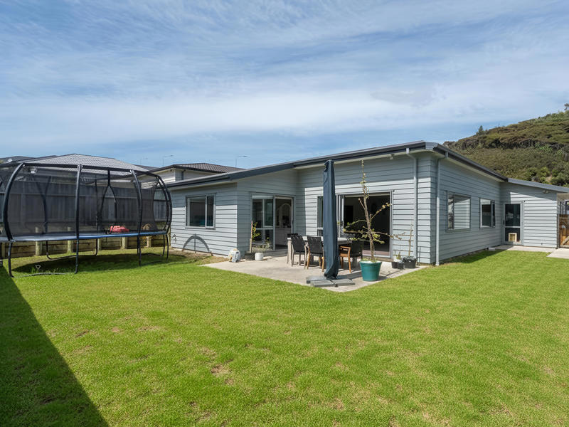 14 Moonsail Drive, Whitby