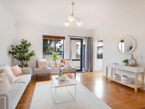 54 Athlone Crescent, Avalon