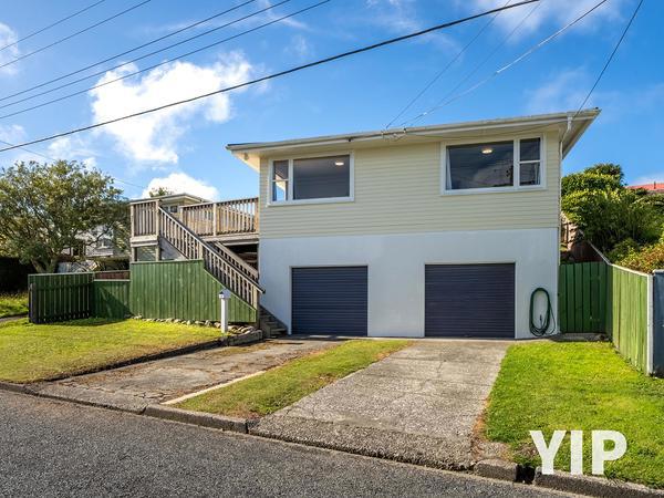 22 Longcroft Terrace, Newlands