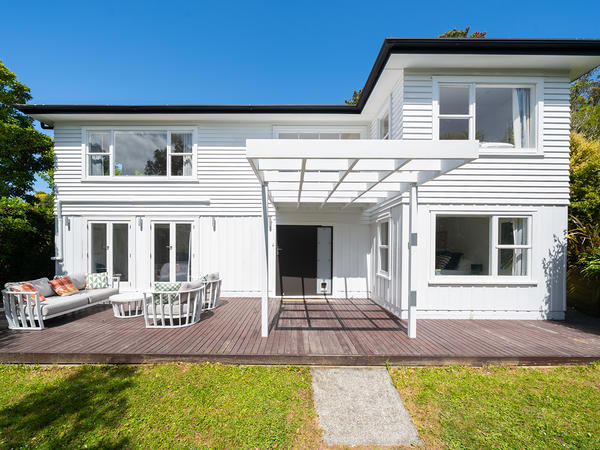 1 Wakely Road, Newlands