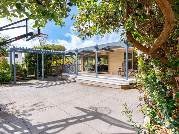 110A Main Road, Tawa