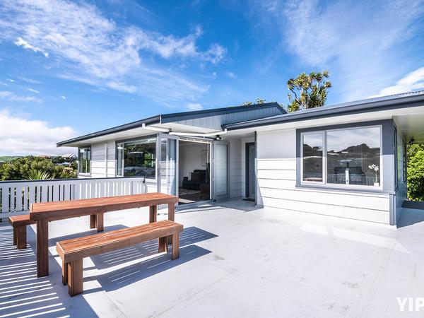 5 Hallewell Crescent, Johnsonville