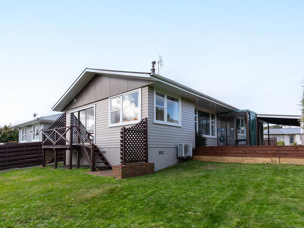 33 Lynda Avenue, Paparangi