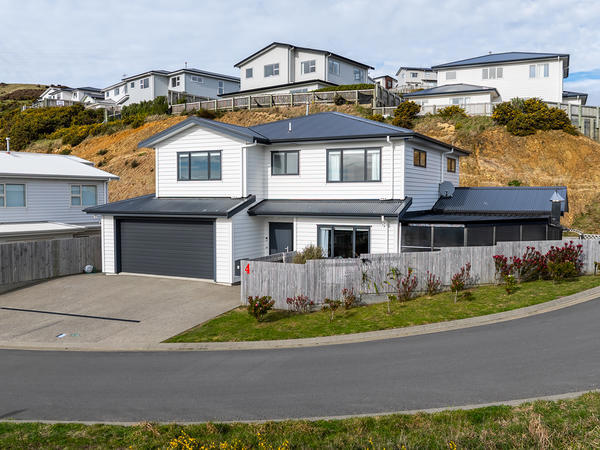 4 Antigua Way, Grenada Village