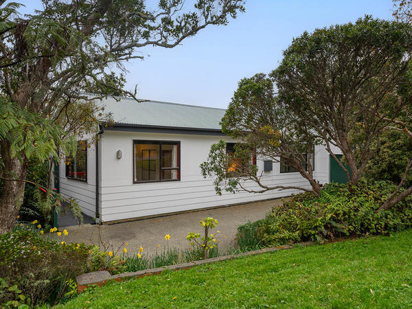 33 Horokiwi Road West, Newlands