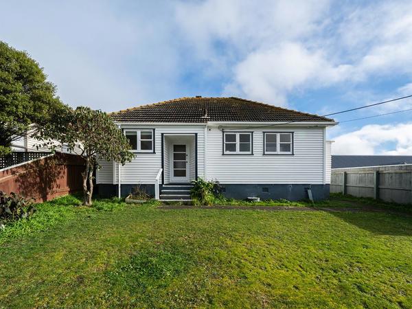 38 Bannister Avenue, Johnsonville