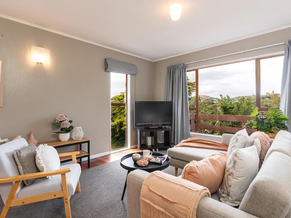 6A Stella Grove, Newlands