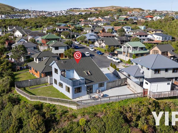 22 Peppertree Lane, Woodridge