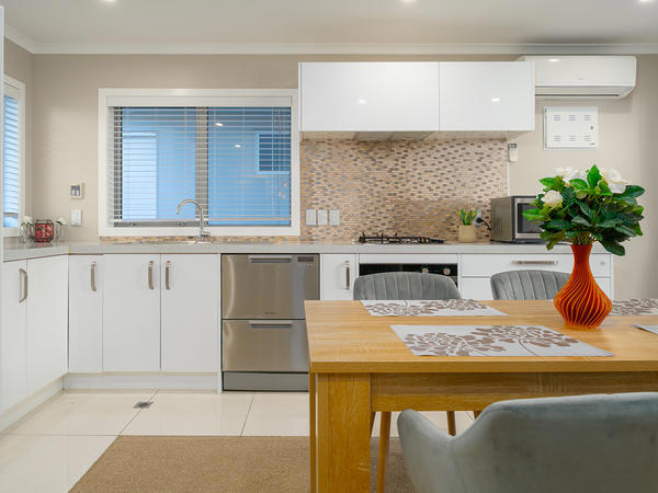 3/113 Moorefield Road, Johnsonville