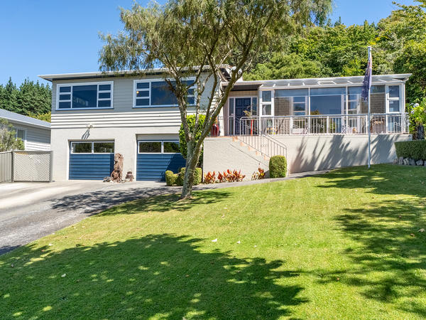 39 Sunrise Boulevard, Tawa