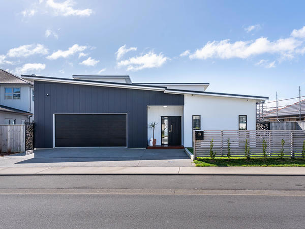28 Queen Charlotte Drive, Aotea