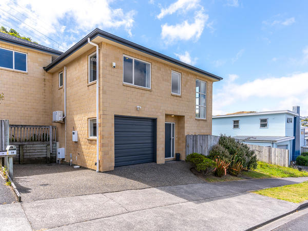 18 Erlestoke Crescent, Churton Park
