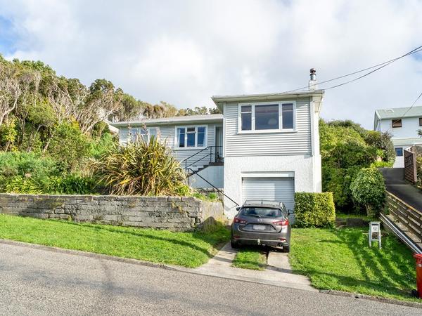 22 Lyndfield Lane, Newlands