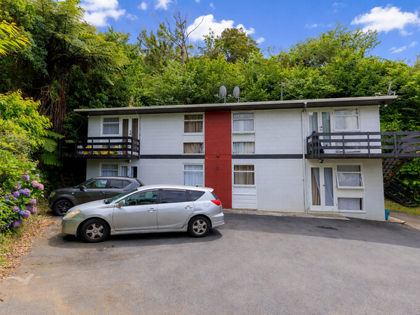 9 Epsom Way, Karori