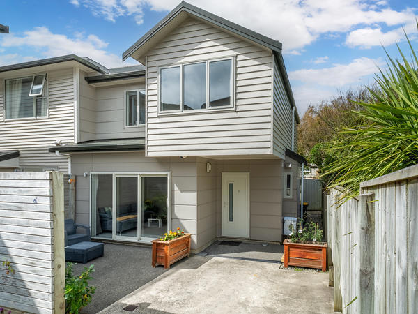 6/113 Moorefield Road, Johnsonville