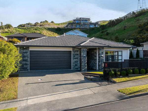 11 Bickerton Rise, Churton Park
