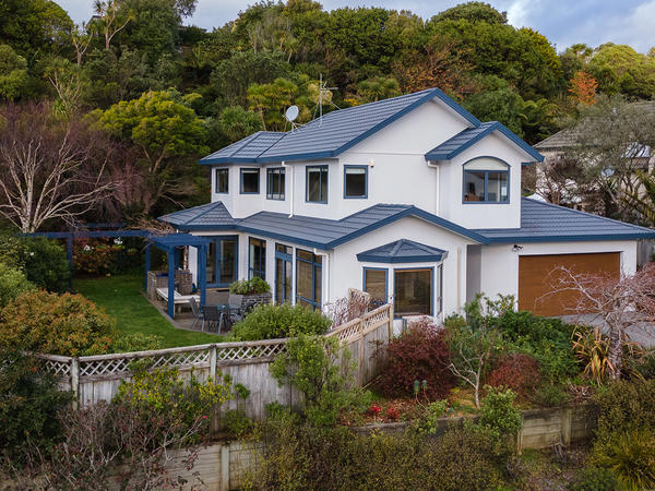 7 Myers Grove, Churton Park