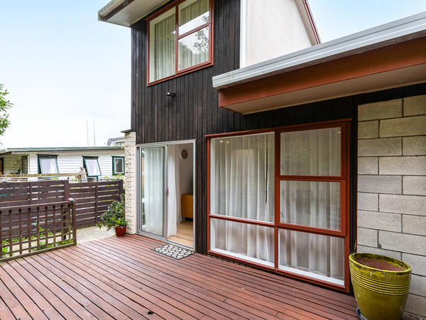 99A Churton Drive, Churton Park