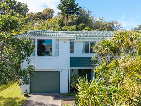 5 Montserrat Place, Grenada Village