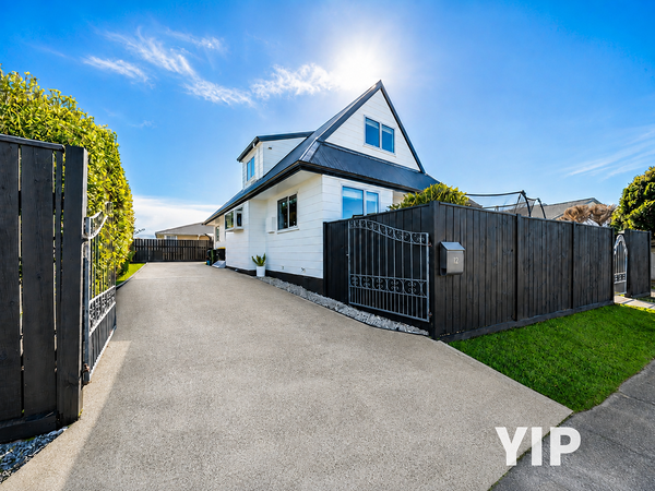 12 Maraval Crescent, Grenada Village