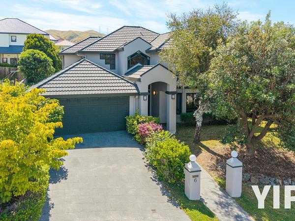 6 Derry Hill, Churton Park