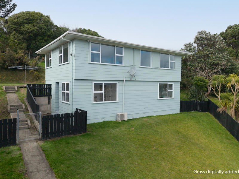 8 Penguin Grove, Waitangirua