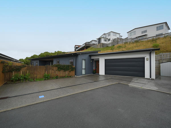 18 Hattersley Grove, Churton Park