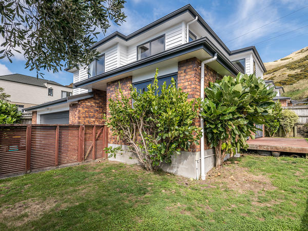 68 Erlestoke Crescent, Churton Park