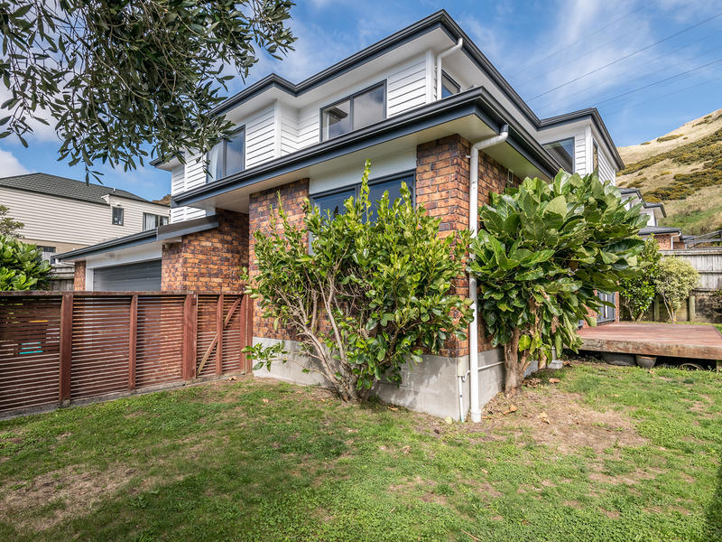 68 Erlestoke Crescent, Churton Park