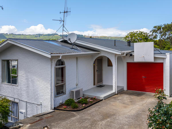 15a Kereru Bend, Tawa