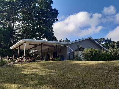 Leonie Pic - 12-25.jpg