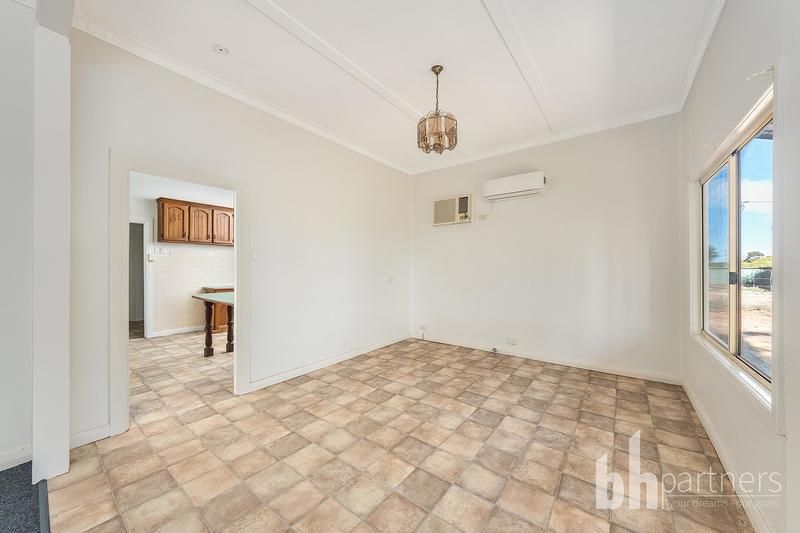 297 Tarcoola Street, Renmark West SA, Renmark West - Thumbnail 7