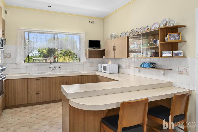 16 Alamein Avenue, Loxton North SA, Loxton North - Thumbnail 3