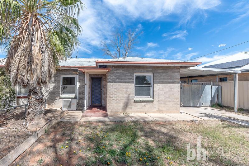 13 Hopkins Street, Renmark SA, Renmark - Thumbnail 2
