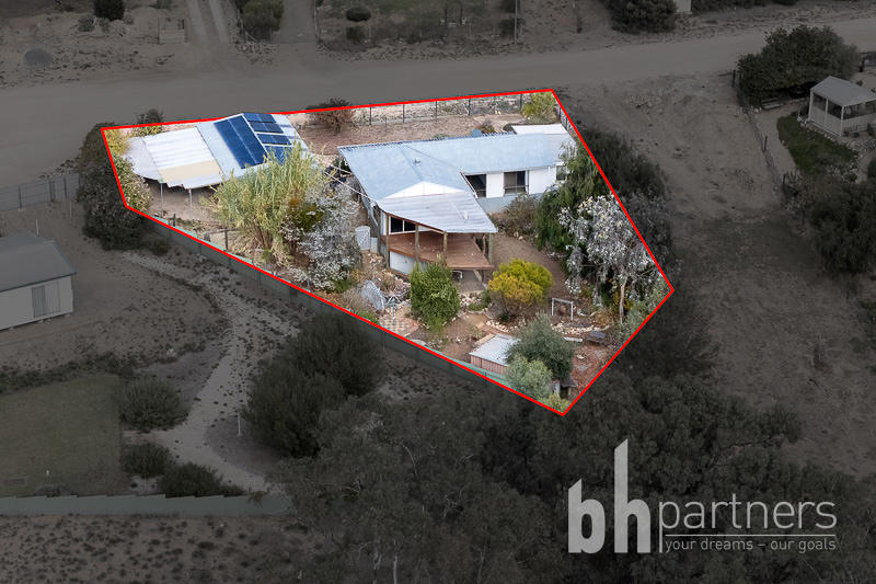 11 Khancoban Place, Younghusband SA, Younghusband - Thumbnail 2