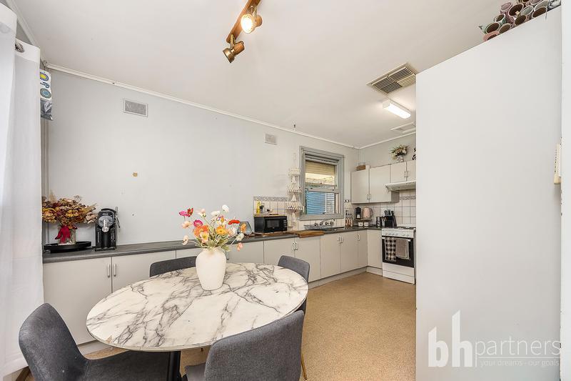 16 Roberts Street, Berri SA, Berri - Thumbnail 7